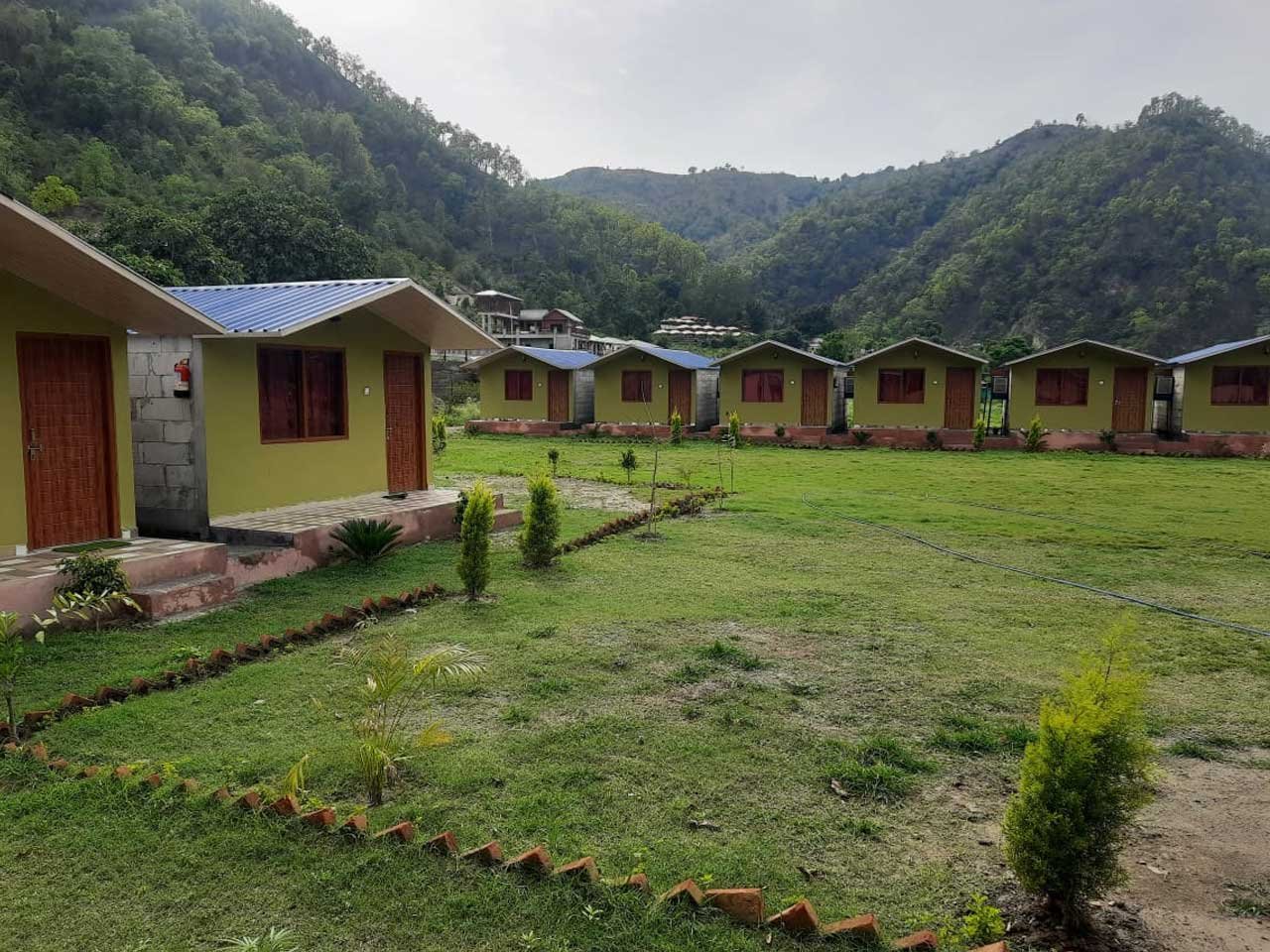 exterior view of luxury camps In Rishikesh